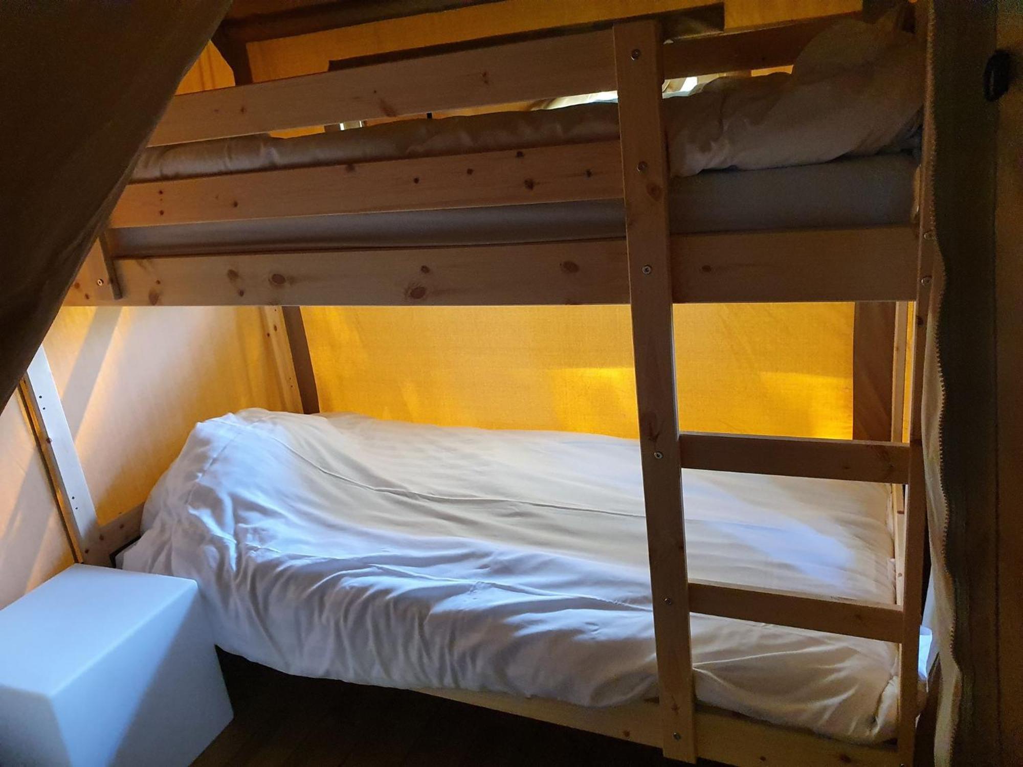 Camping De Oude Rijn Ter Aar Habitación foto